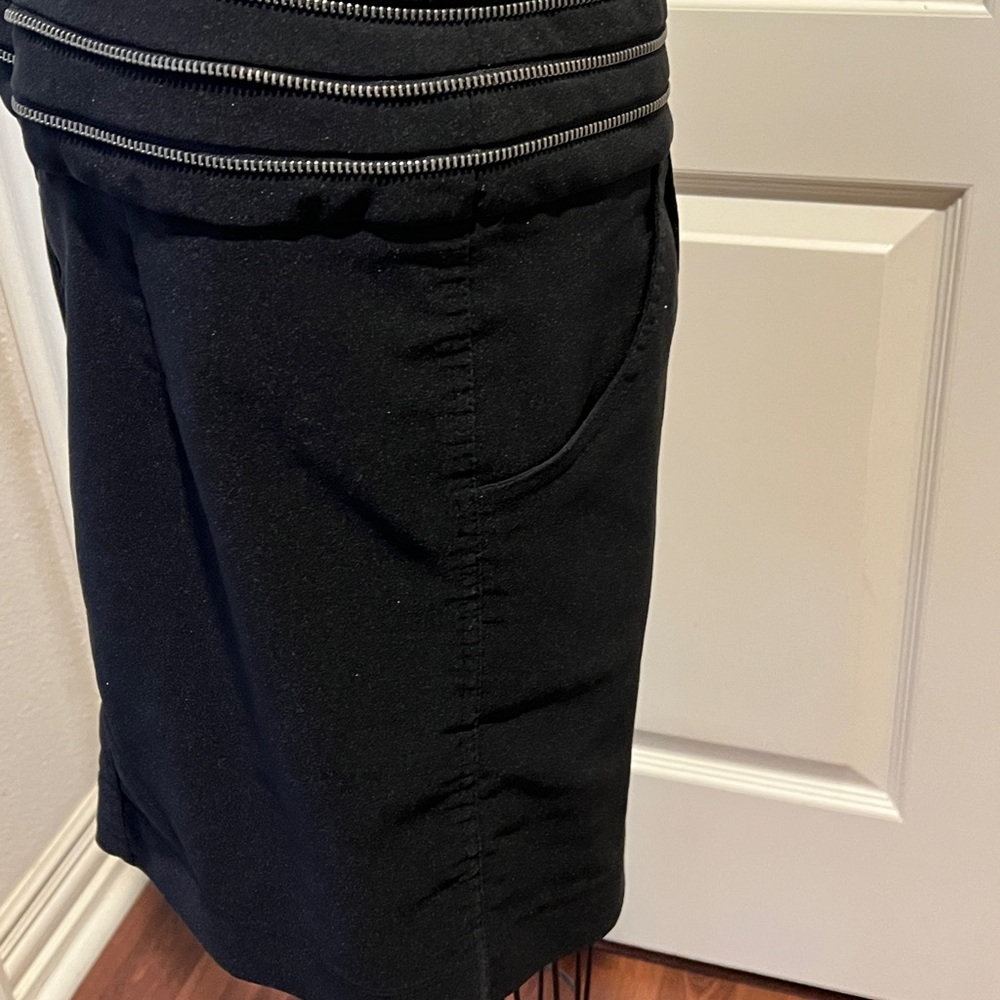 Paper Tee Black Pencil Skirt with Zipper Detail Sz L - Picture 9 of 13
